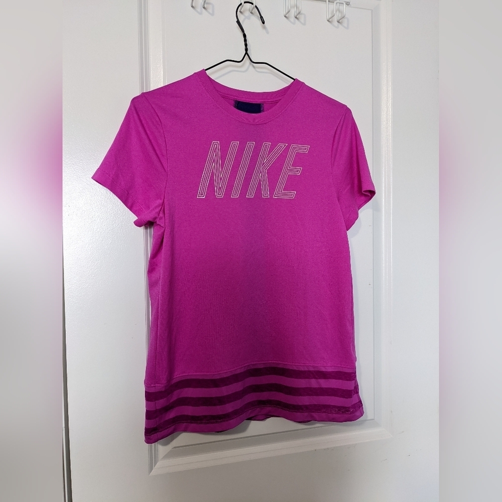 Nike T-shirt Girls